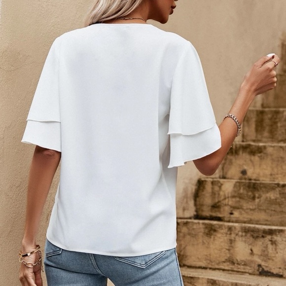 Luxe white tie front butterfly sleeve blouse - Picture 3 of 6